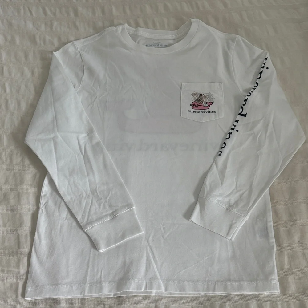 Vineyard Vines Happy New Year White Long Sleeve Tee with Logo NWOT
